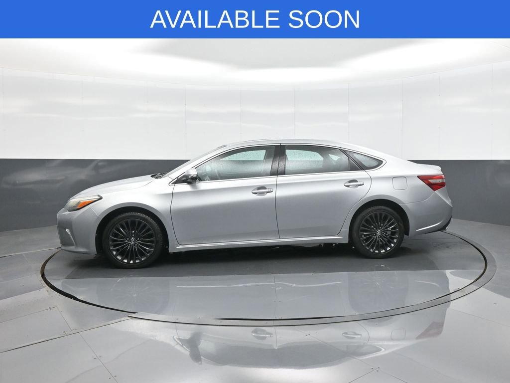 Used 2017 Toyota Avalon Touring w/ Carpet Mat Package FWD image 4