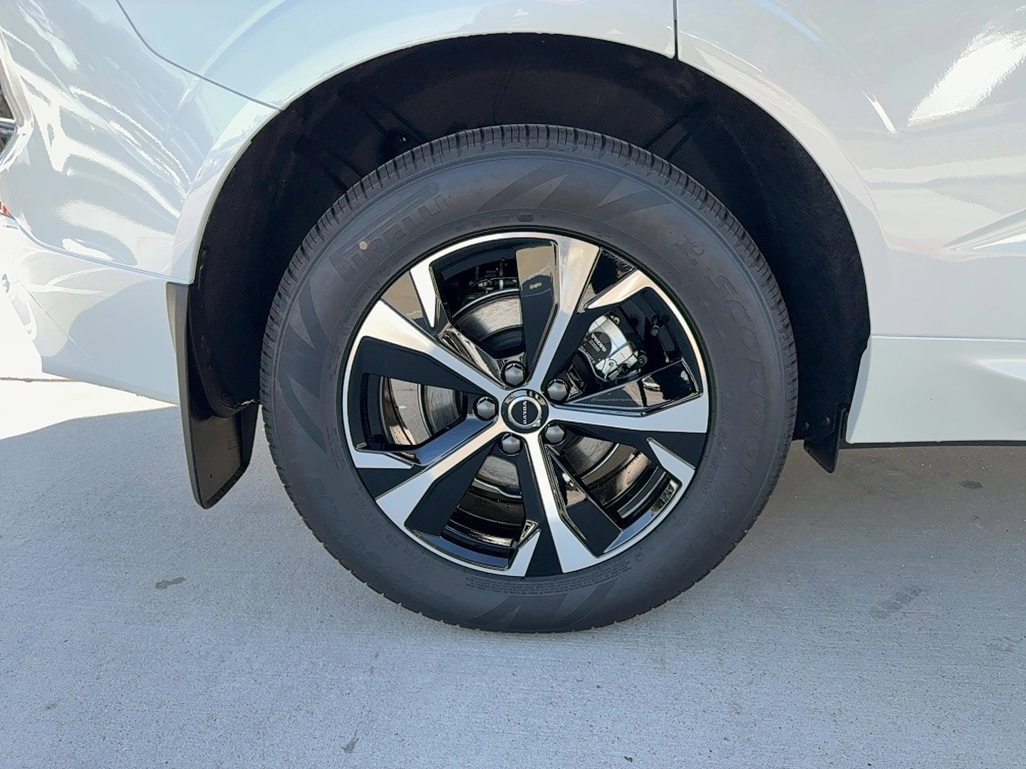 New 2026 Volvo XC60 B5 Core AWD/4WD image 10