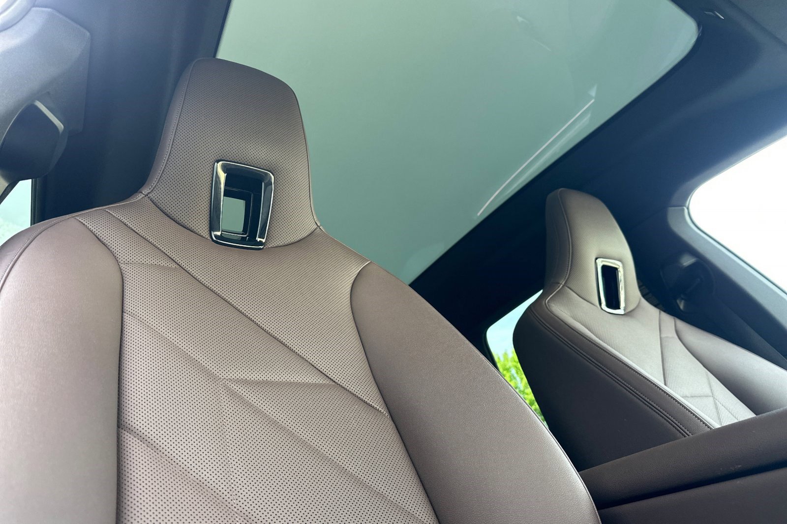 Certified 2024 BMW iX xDrive50 w/ Sport Package image 21