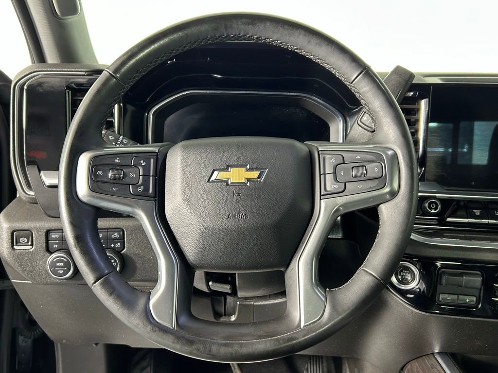 Used 2024 Chevrolet Silverado 2500 LTZ w/ LTZ Convenience Package AWD/4WD image 28