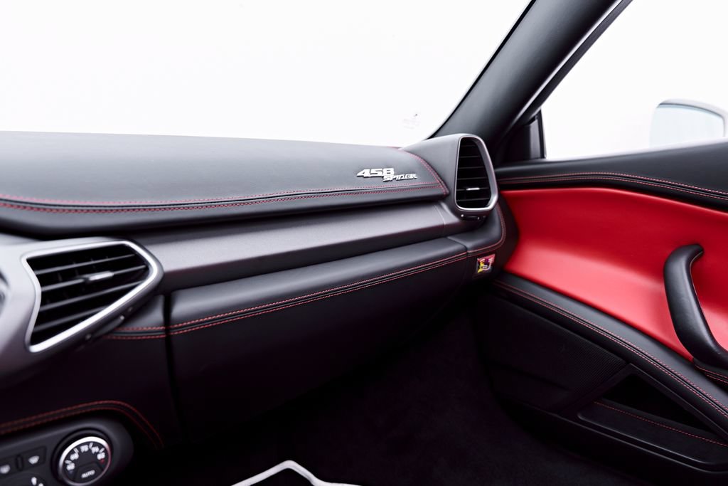 Used 2014 Ferrari 458 Spider RWD image 90