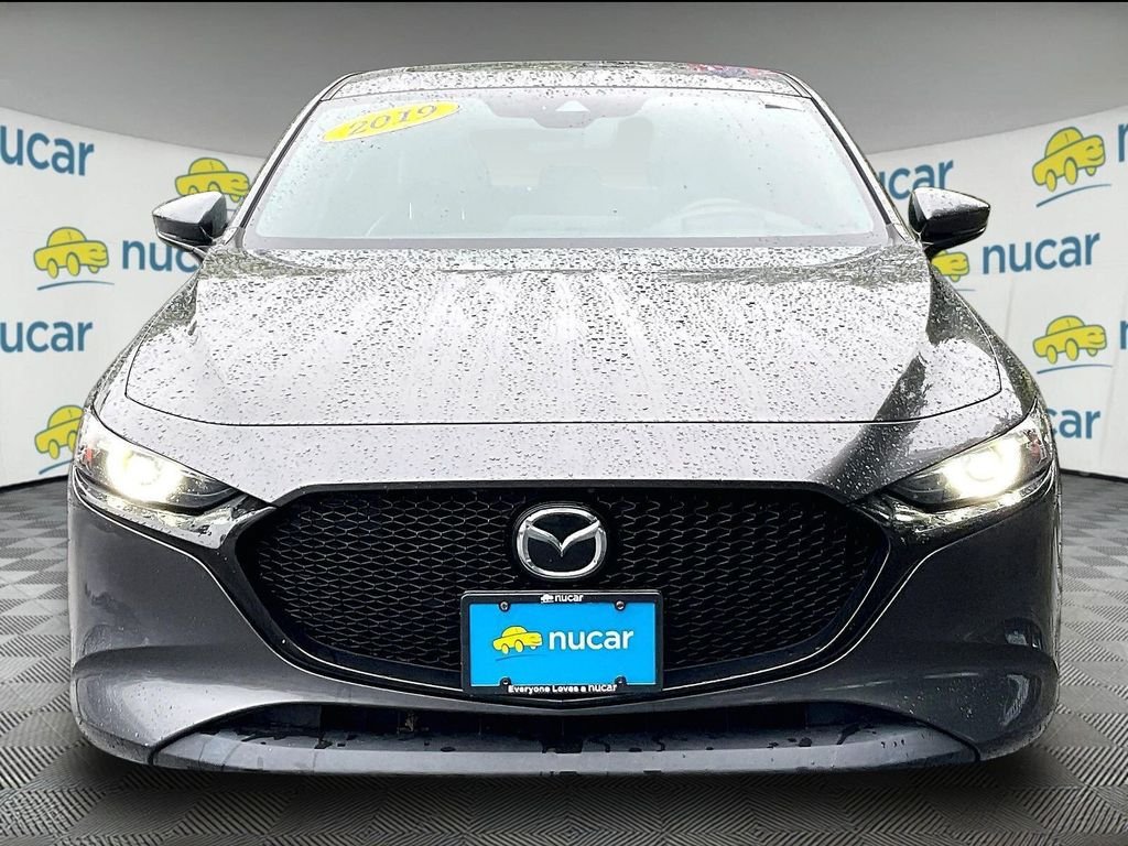 Used 2019 MAZDA MAZDA3 Hatchback w/ Premium Package FWD image 2