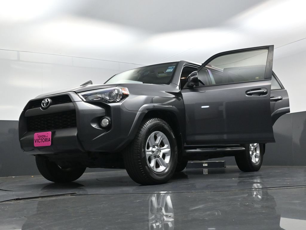 Used 2019 Toyota 4Runner SR5 Premium RWD image 31