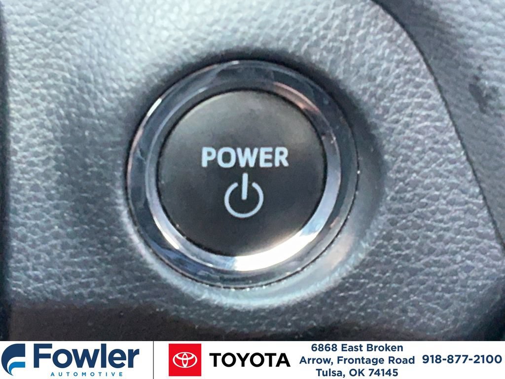 Used 2023 Toyota RAV4 Limited AWD/4WD image 23