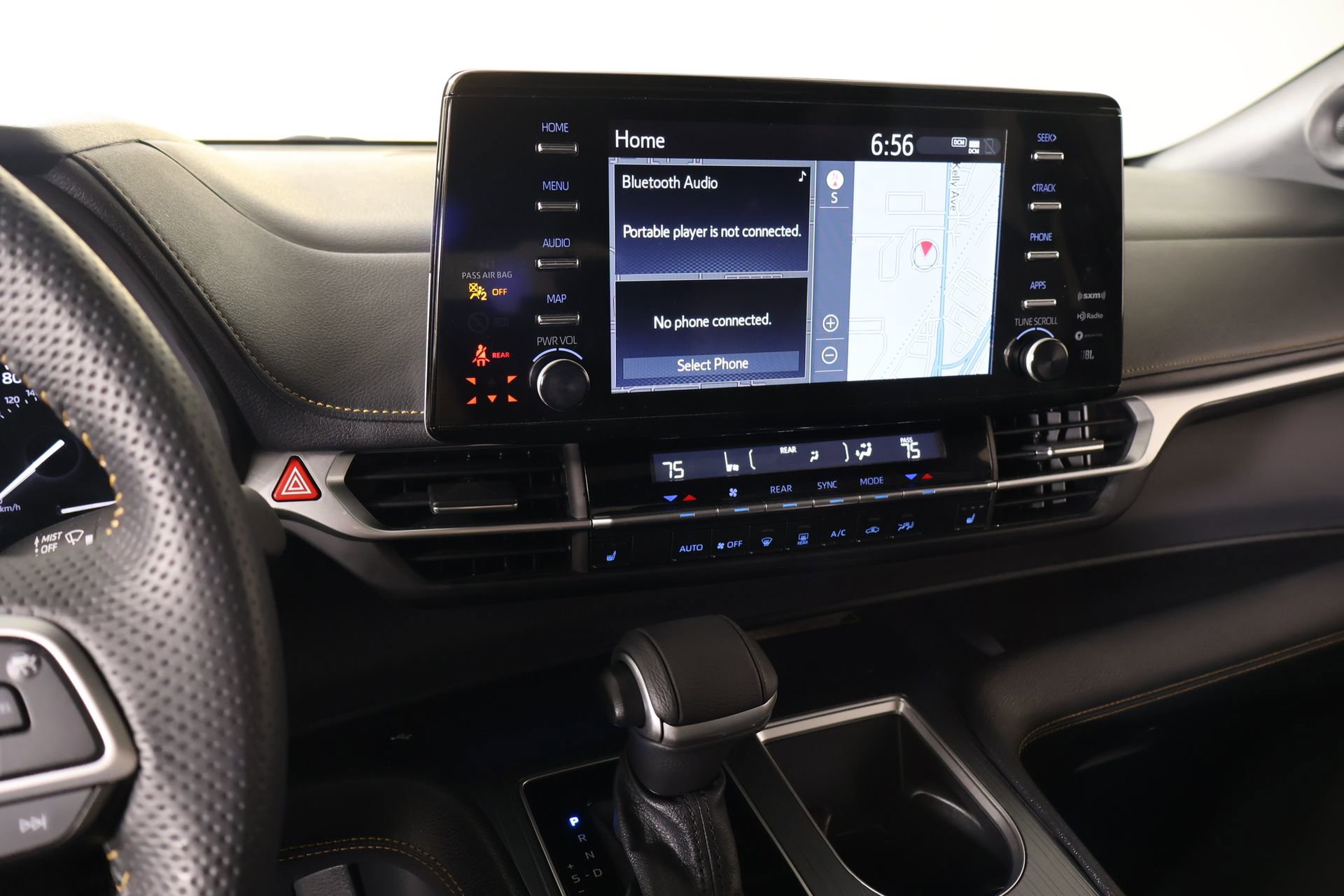 Used 2024 Toyota Sienna XLE Woodland Edition AWD/4WD image 5