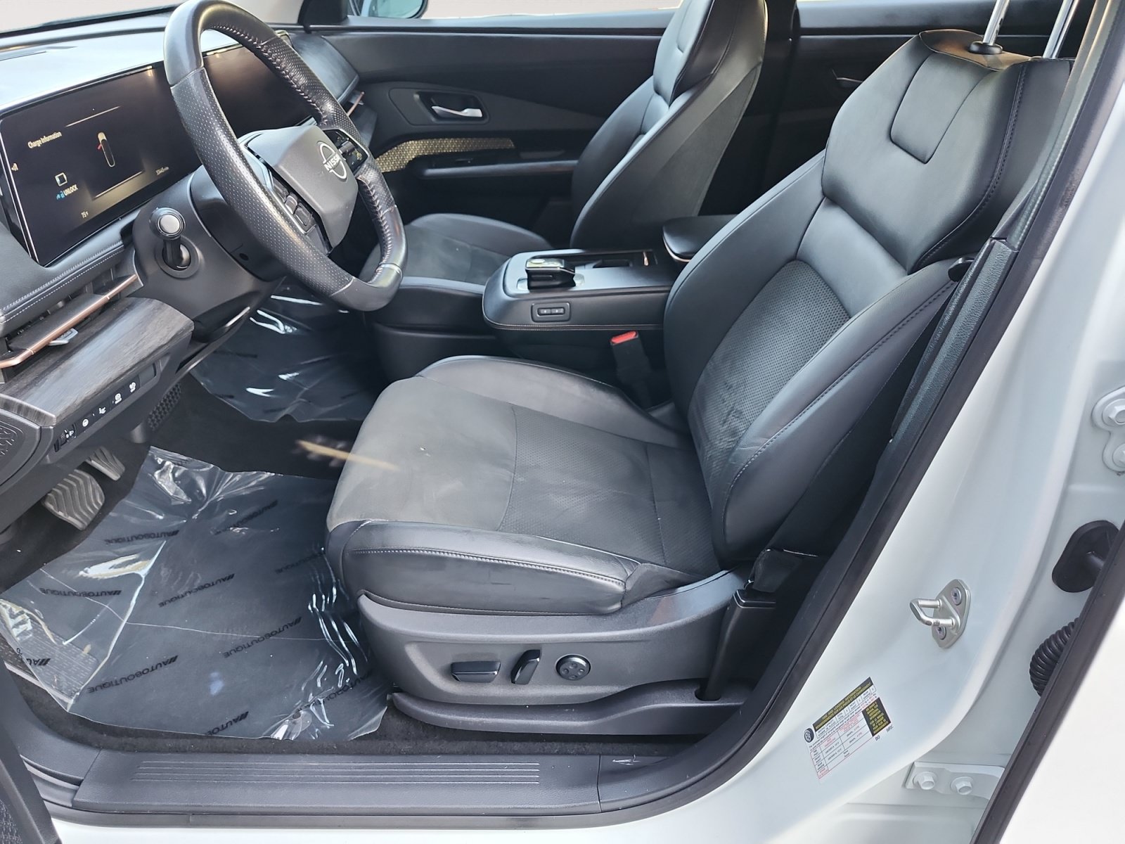 Used 2023 Nissan Ariya FWD image 9