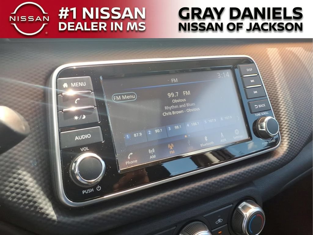 Certified 2025 Nissan Kicks Play S FWD image 17