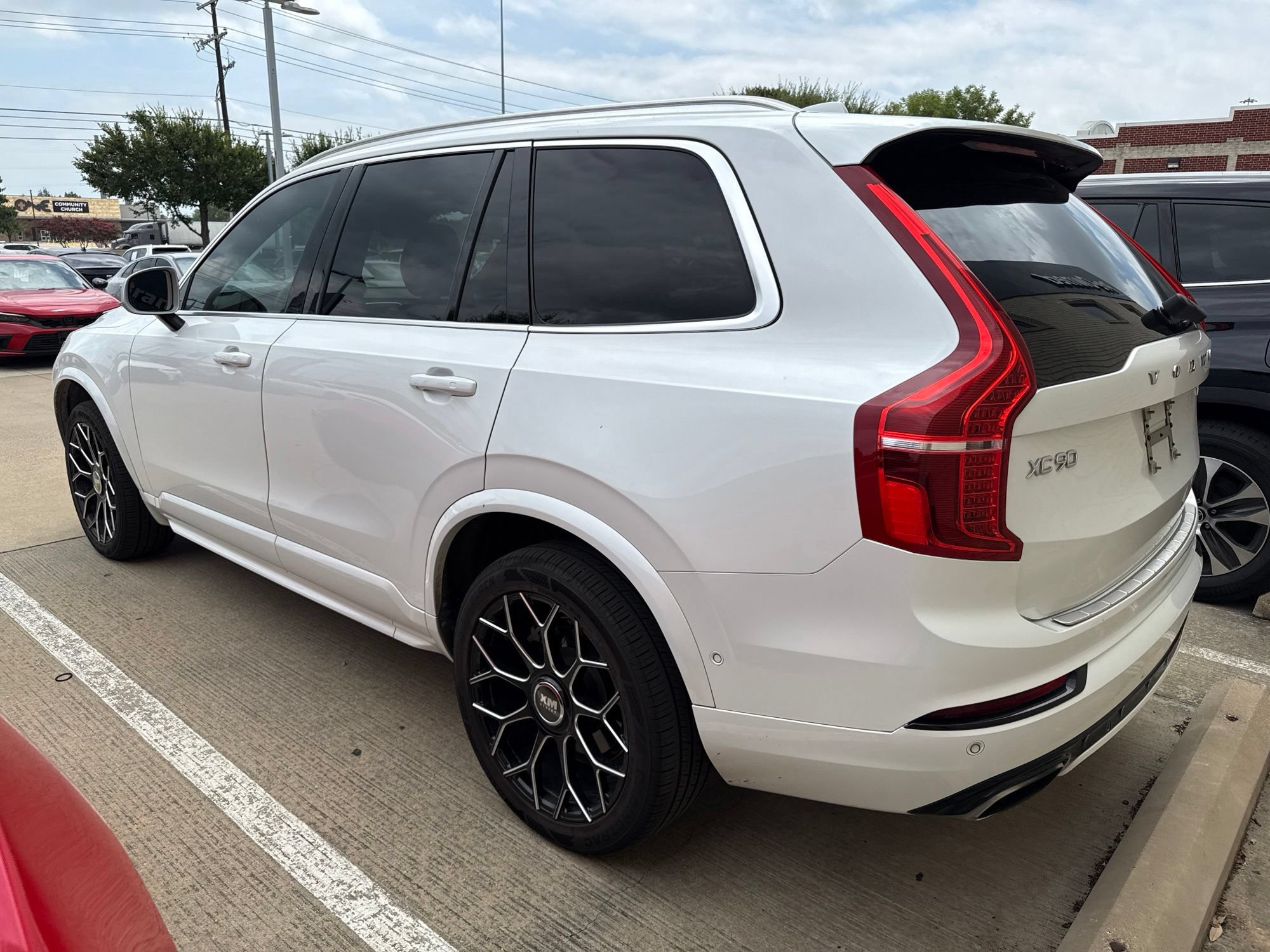 Used 2018 Volvo XC90 T5 R-Design w/ Convenience Package FWD image 7