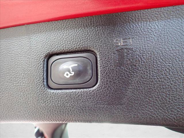 Used 2024 Ford Edge Titanium image 9