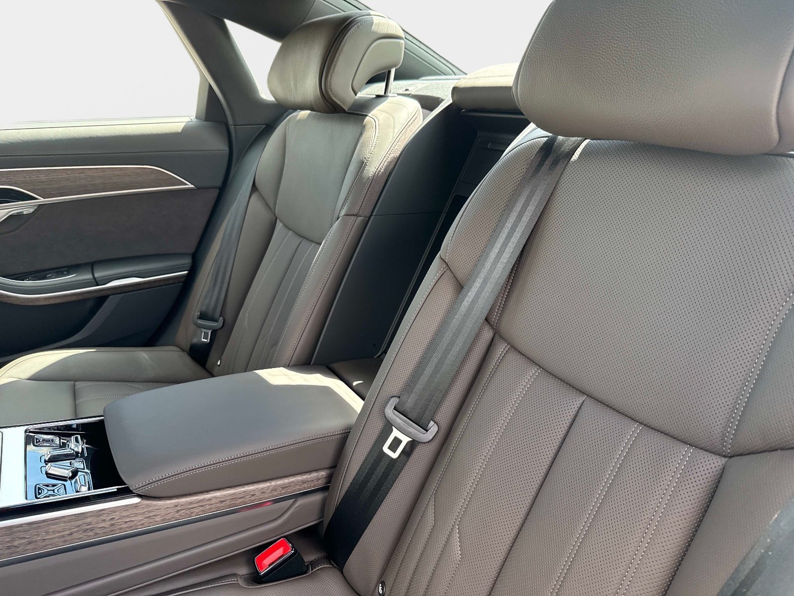 New 2027 Audi A8 L 3.0T AWD/4WD image 11
