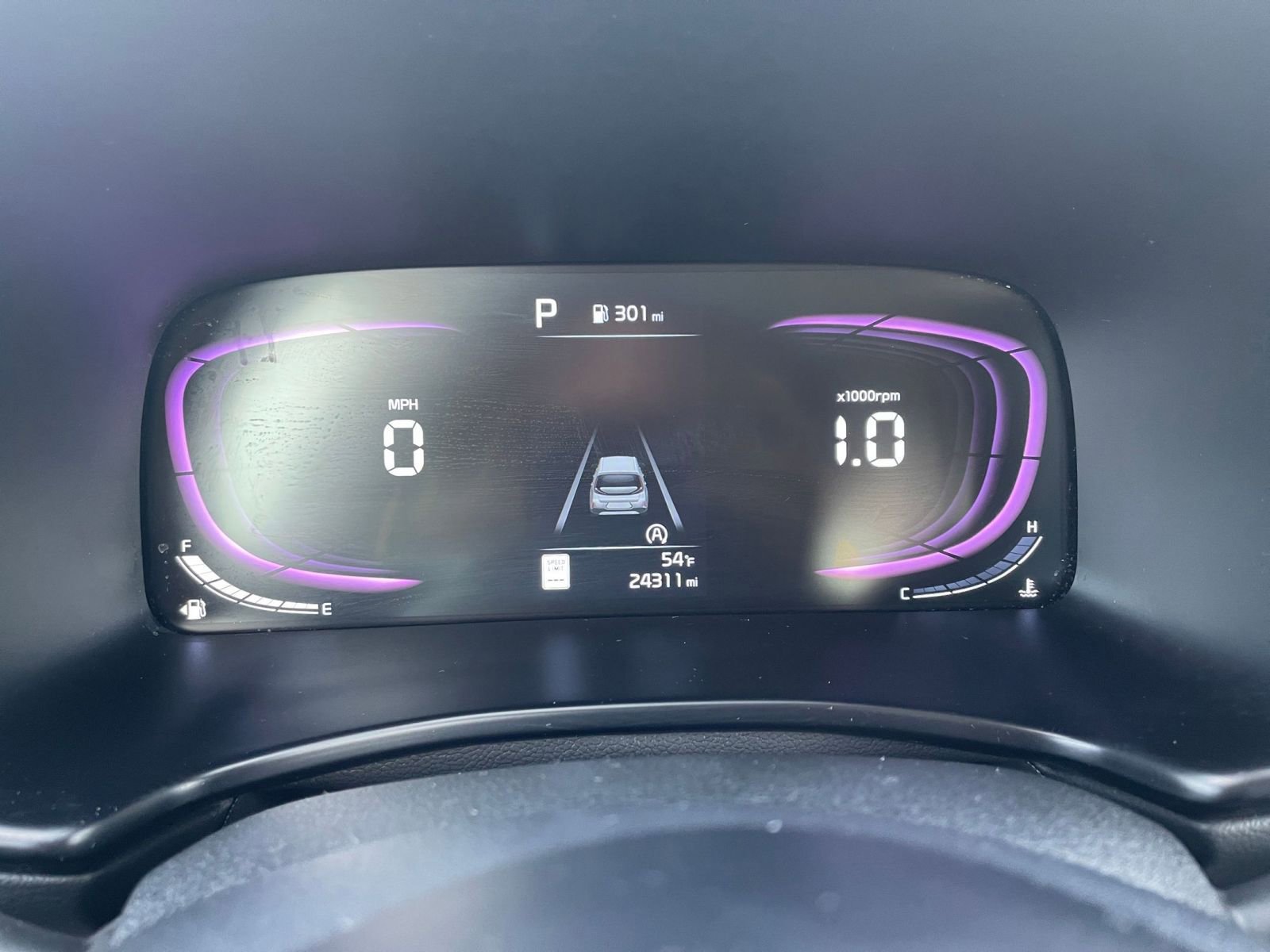 Used 2025 Kia Soul LX w/ LX Technology Package FWD image 38