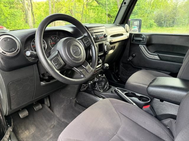 Used 2015 Jeep Wrangler Sport AWD/4WD image 3
