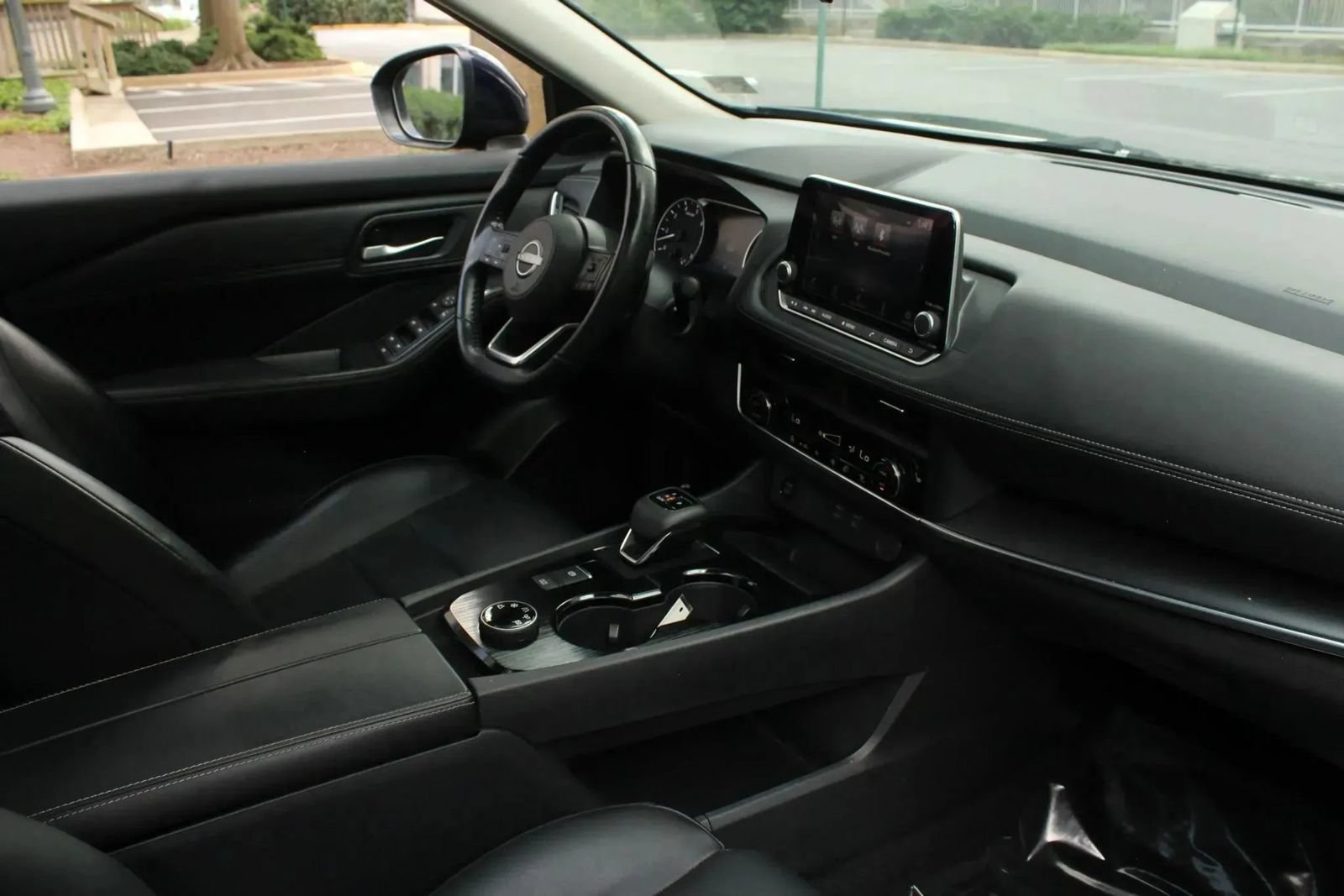 Used 2024 Nissan Rogue SV w/ SV Premium Package AWD/4WD image 52