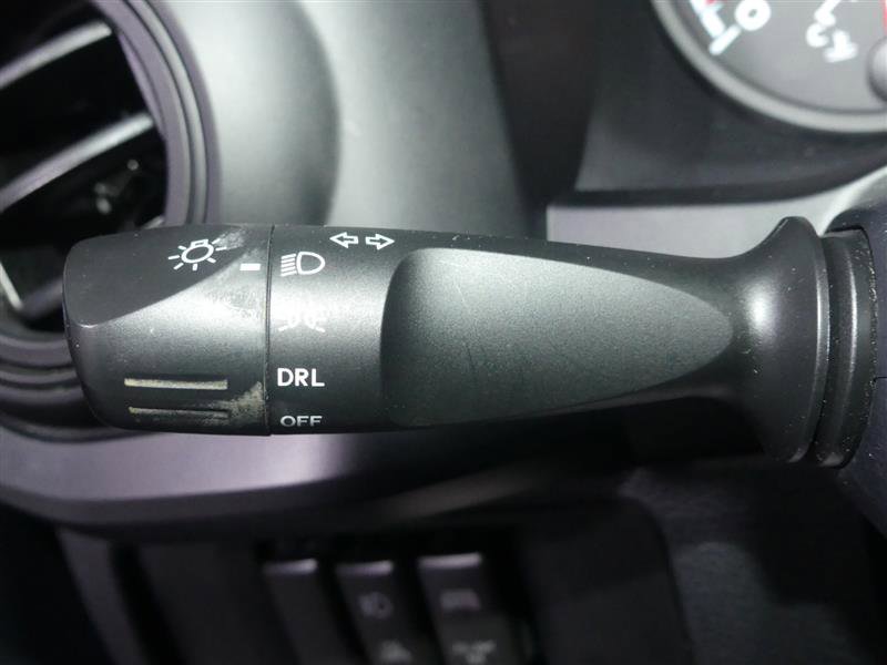 Used 2017 Toyota Tacoma SR image 29