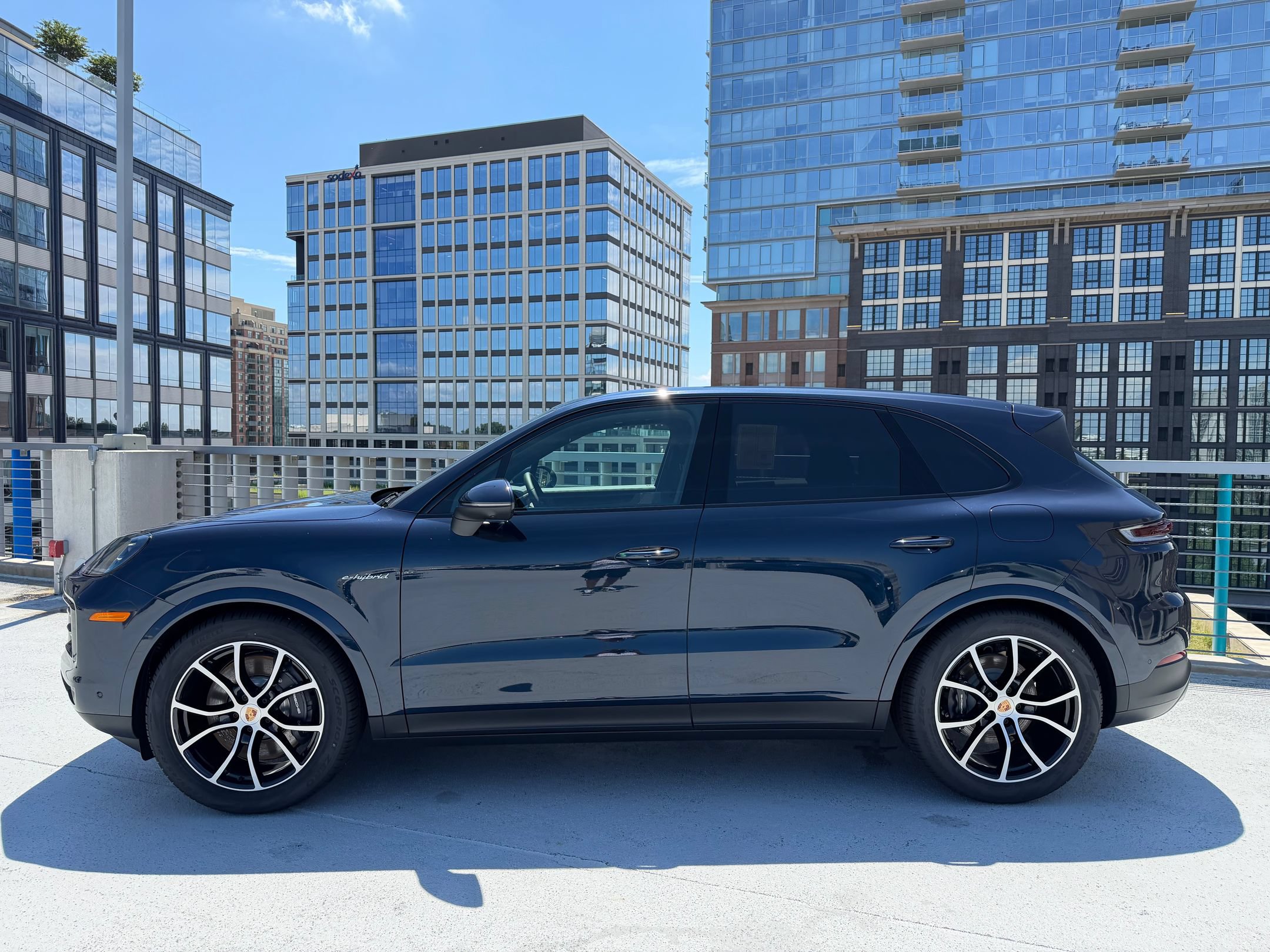 New 2026 Porsche Cayenne E-Hybrid AWD/4WD image 2