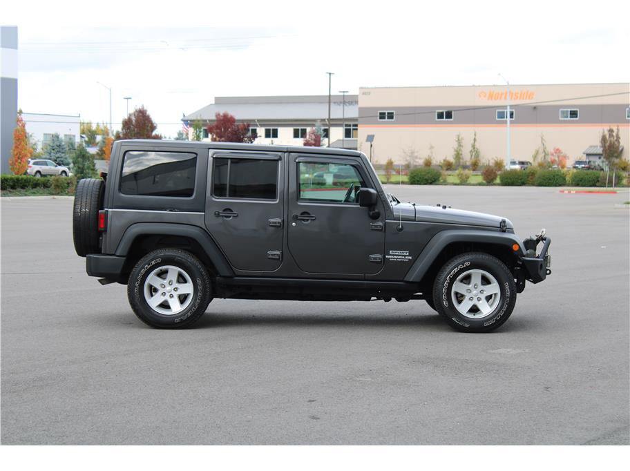 Used 2017 Jeep Wrangler Unlimited Sport w/ Power Convenience Group image 4