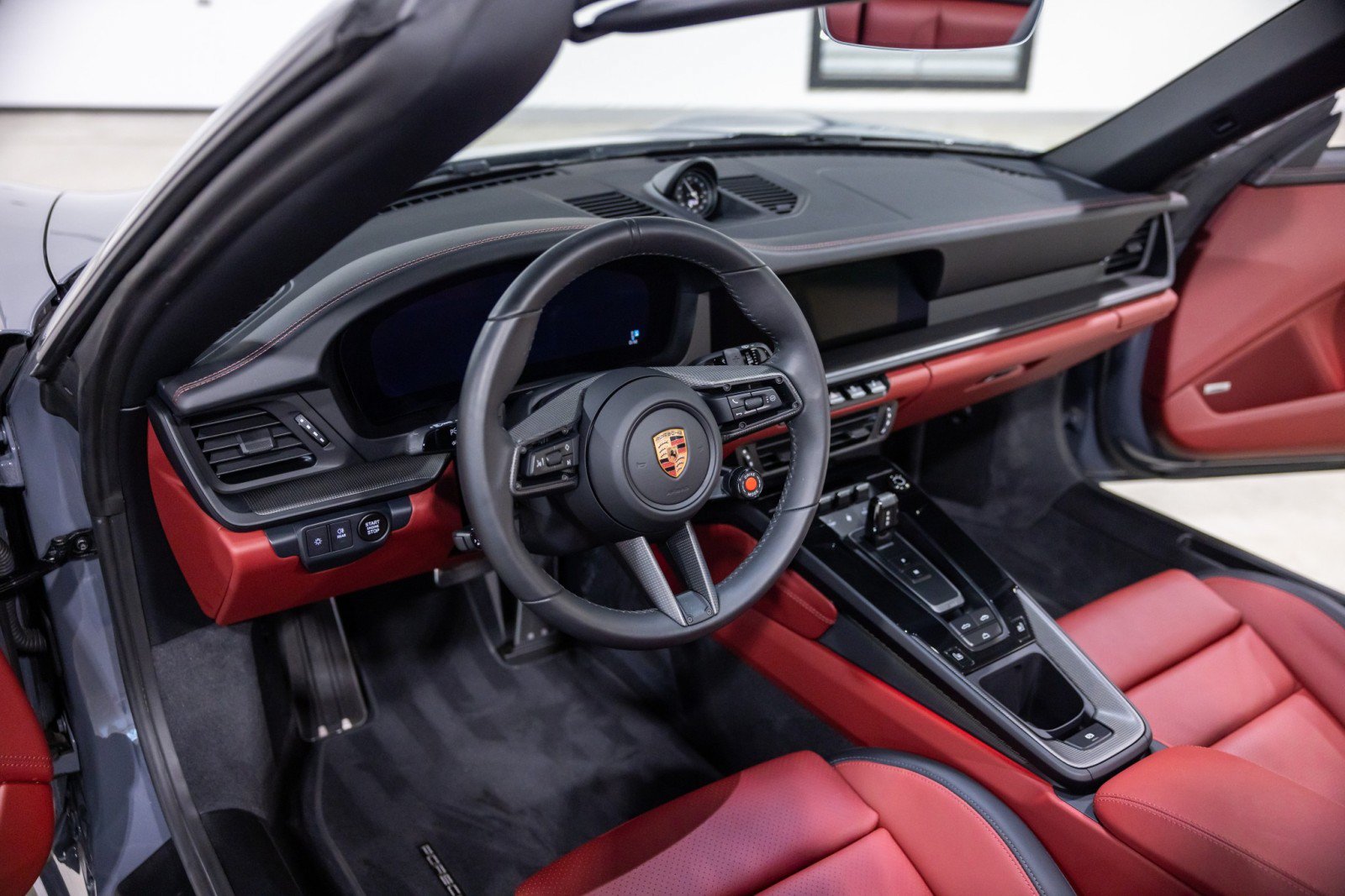 Used 2026 Porsche 911 GTS image 32