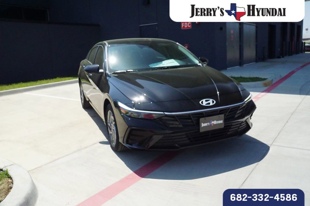 New 2025 Hyundai Elantra Blue image 1