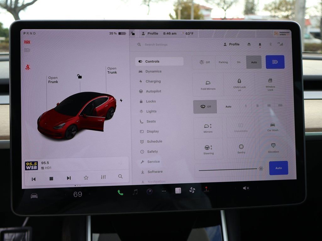 Used 2018 Tesla Model 3 Long Range RWD image 49
