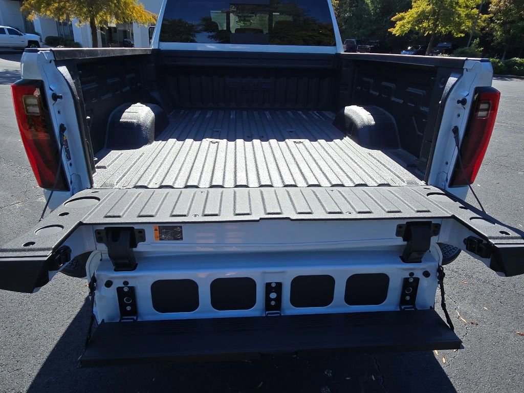 New 2026 GMC Sierra 2500 Denali w/ Denali Reserve Package image 8