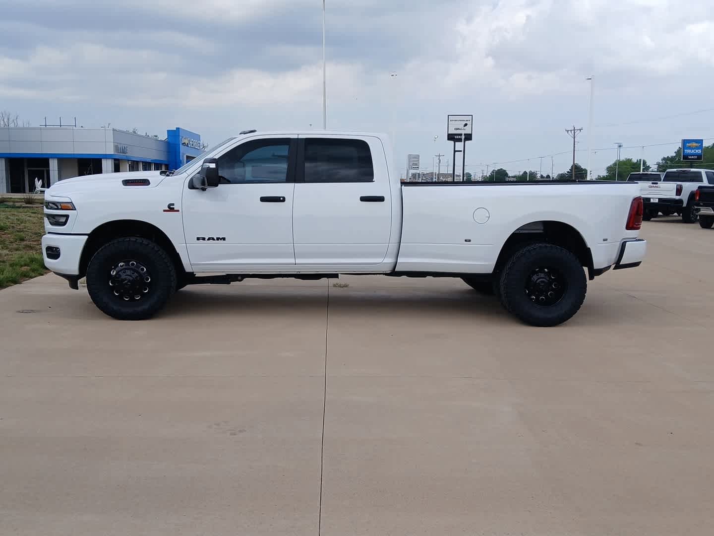 Used 2025 RAM 3500 Big Horn image 3