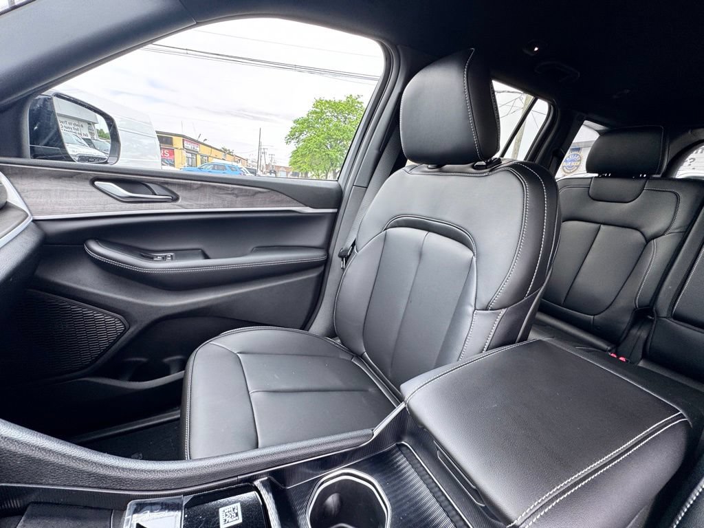 New 2026 Jeep Grand Cherokee Limited AWD/4WD image 14