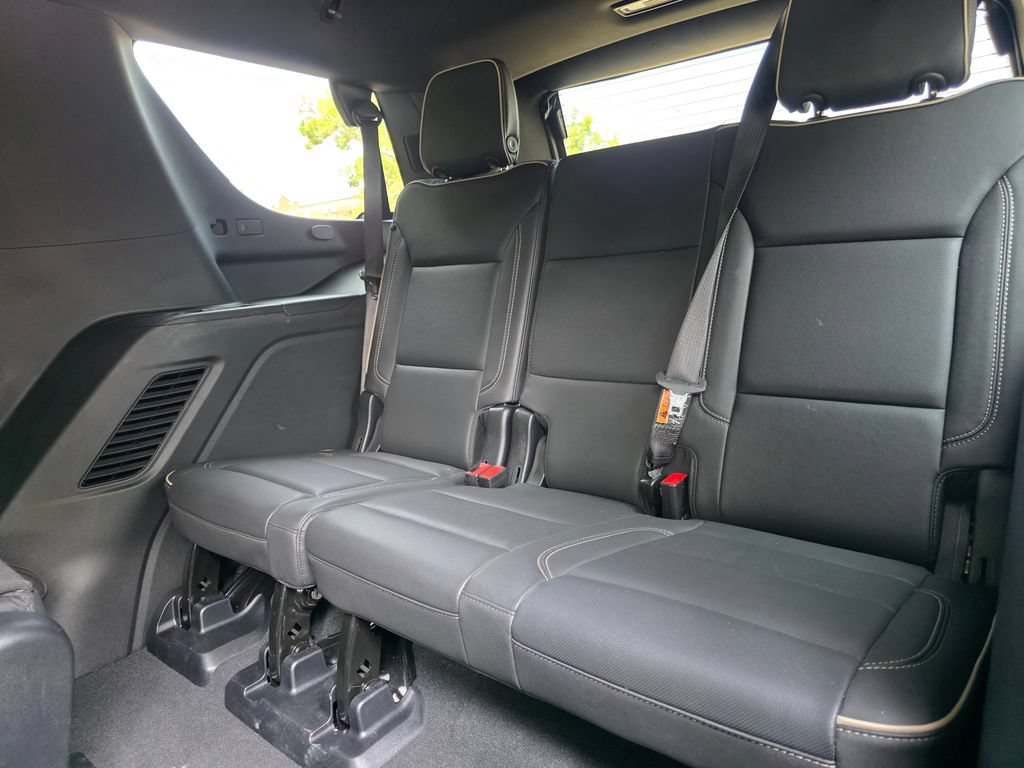 Used 2025 Chevrolet Tahoe Premier AWD/4WD image 30
