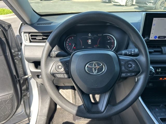 Used 2024 Toyota RAV4 XLE image 18