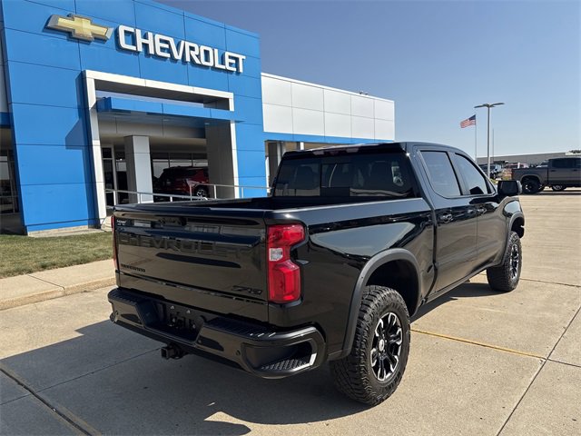 Used 2024 Chevrolet Silverado 1500 ZR2 w/ Technology Package image 14