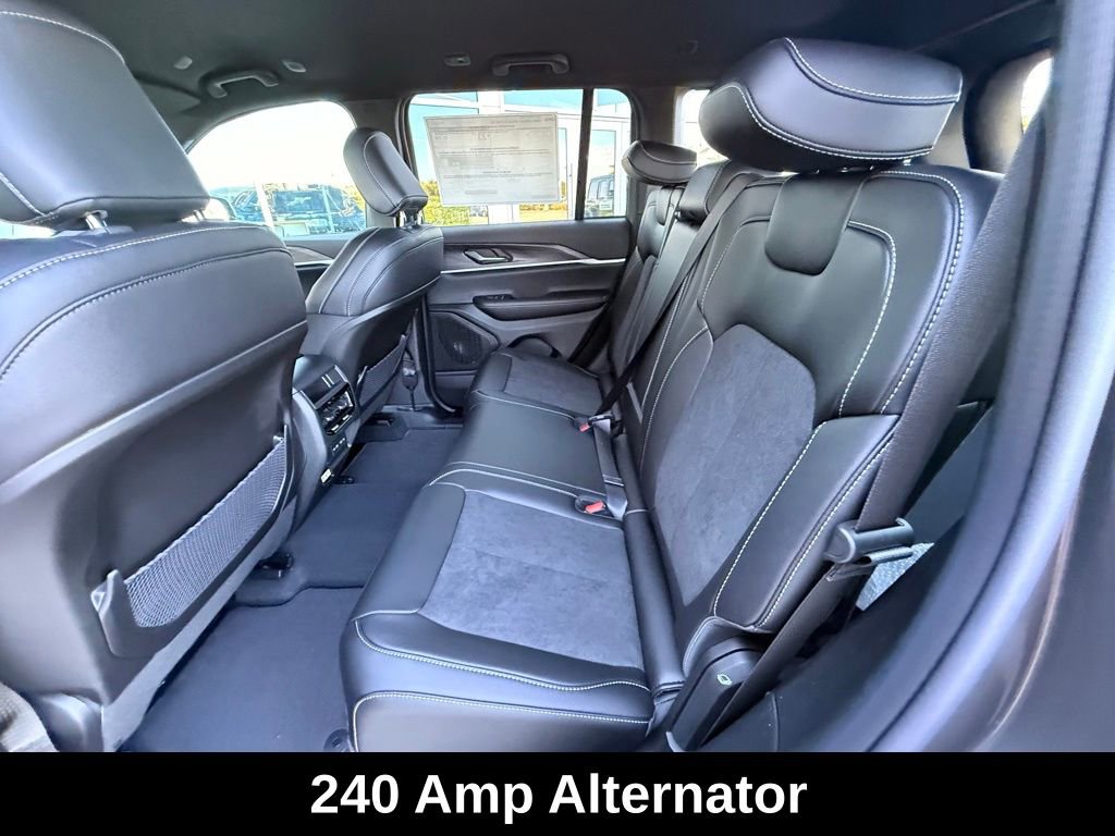 New 2026 Jeep Grand Cherokee Altitude image 26