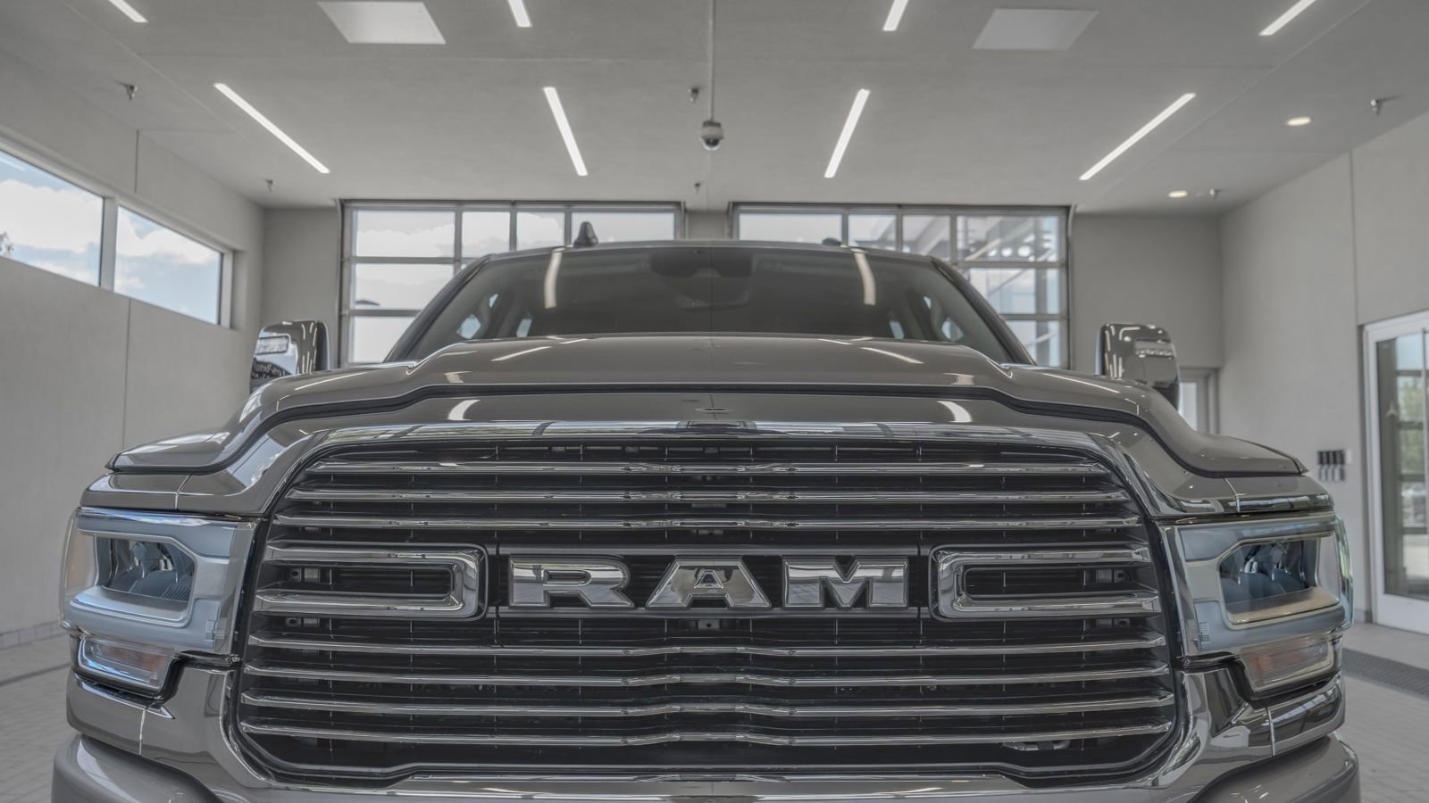 Used 2024 RAM 2500 Laramie w/ Safety Group AWD/4WD image 22