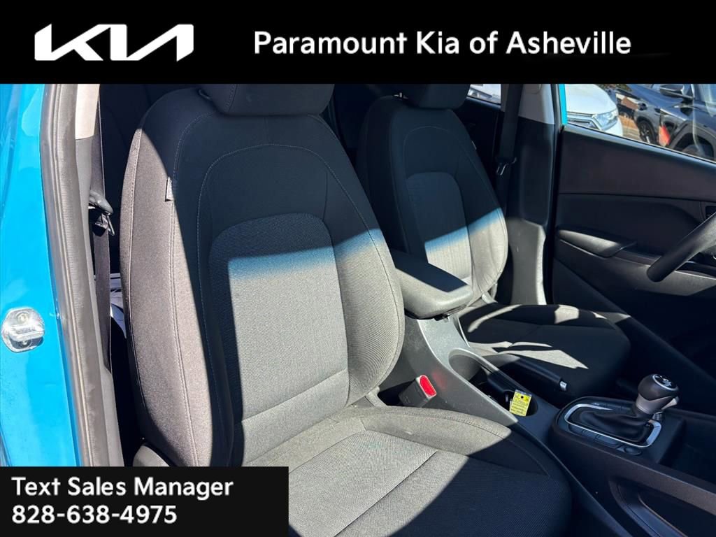 Used 2022 Hyundai Kona SEL image 17