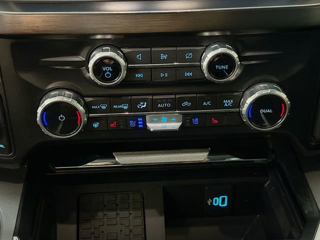 Used 2023 Ford F250 Lariat w/ Lariat Ultimate Package AWD/4WD image 19