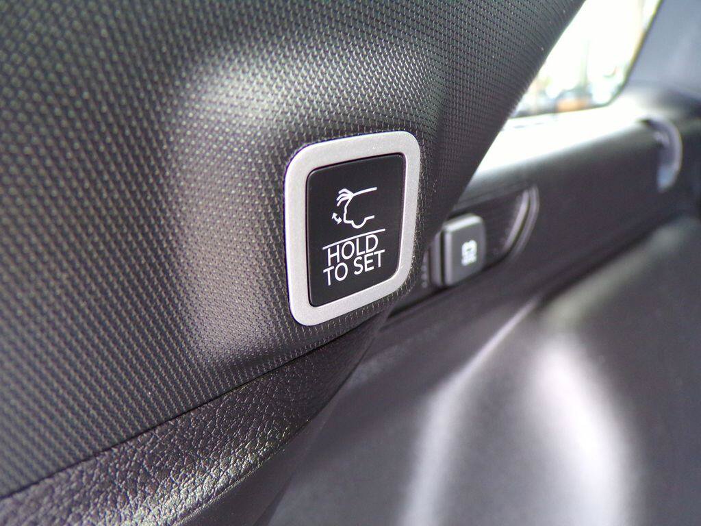 New 2026 Jeep Grand Cherokee Altitude AWD/4WD image 12