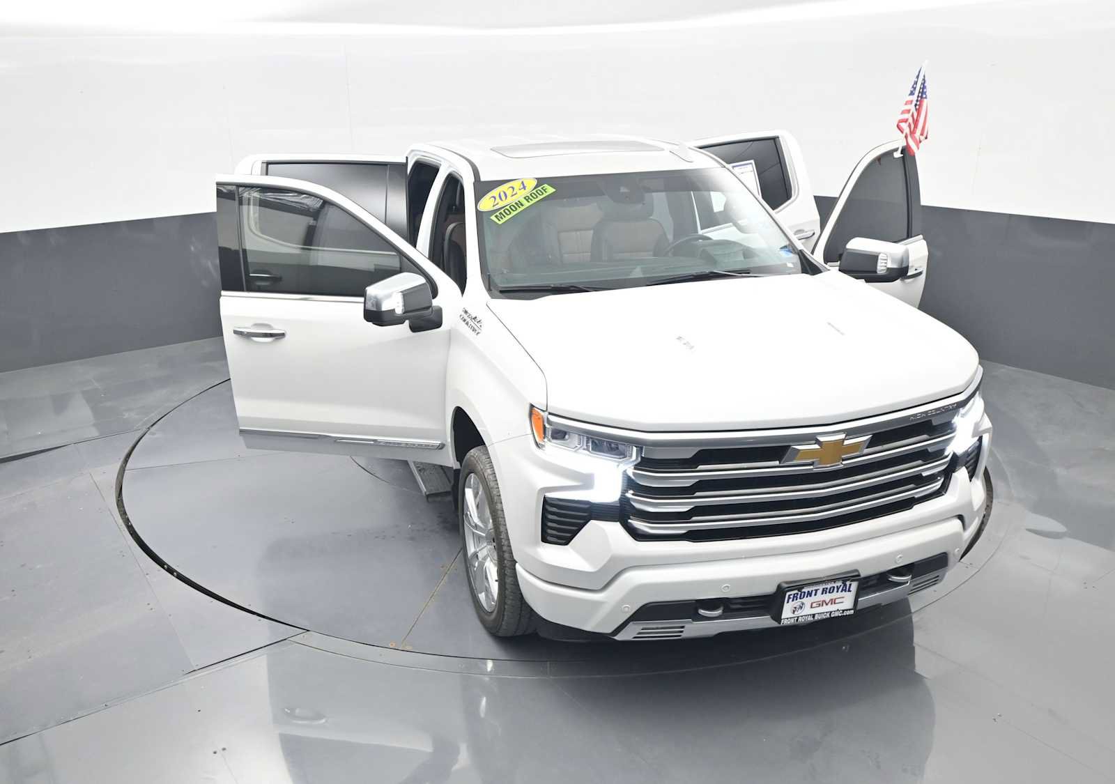 Used 2024 Chevrolet Silverado 1500 High Country w/ High Country Premium Package AWD/4WD image 49