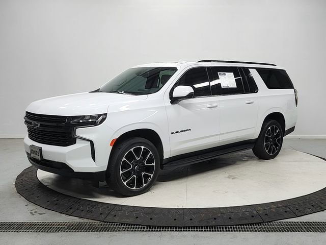 Used 2024 Chevrolet Suburban RST w/ Luxury Package AWD/4WD image 3