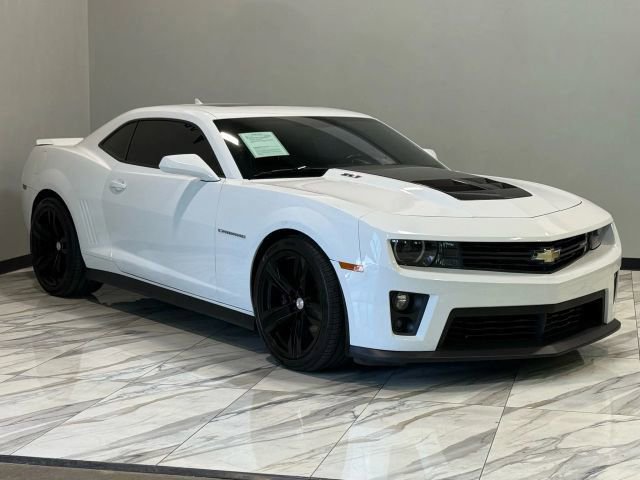 Used 2013 Chevrolet Camaro ZL1 w/ Gray Stripe Package image 5
