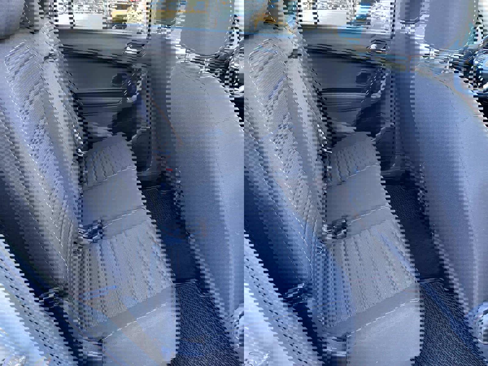 Used 2022 Volkswagen Tiguan S image 21