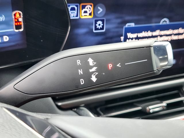 Used 2026 Chevrolet Equinox EV RS FWD image 25