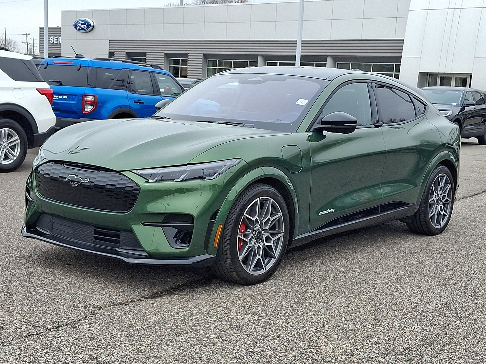 Certified 2025 Ford Mustang Mach-E GT image 5