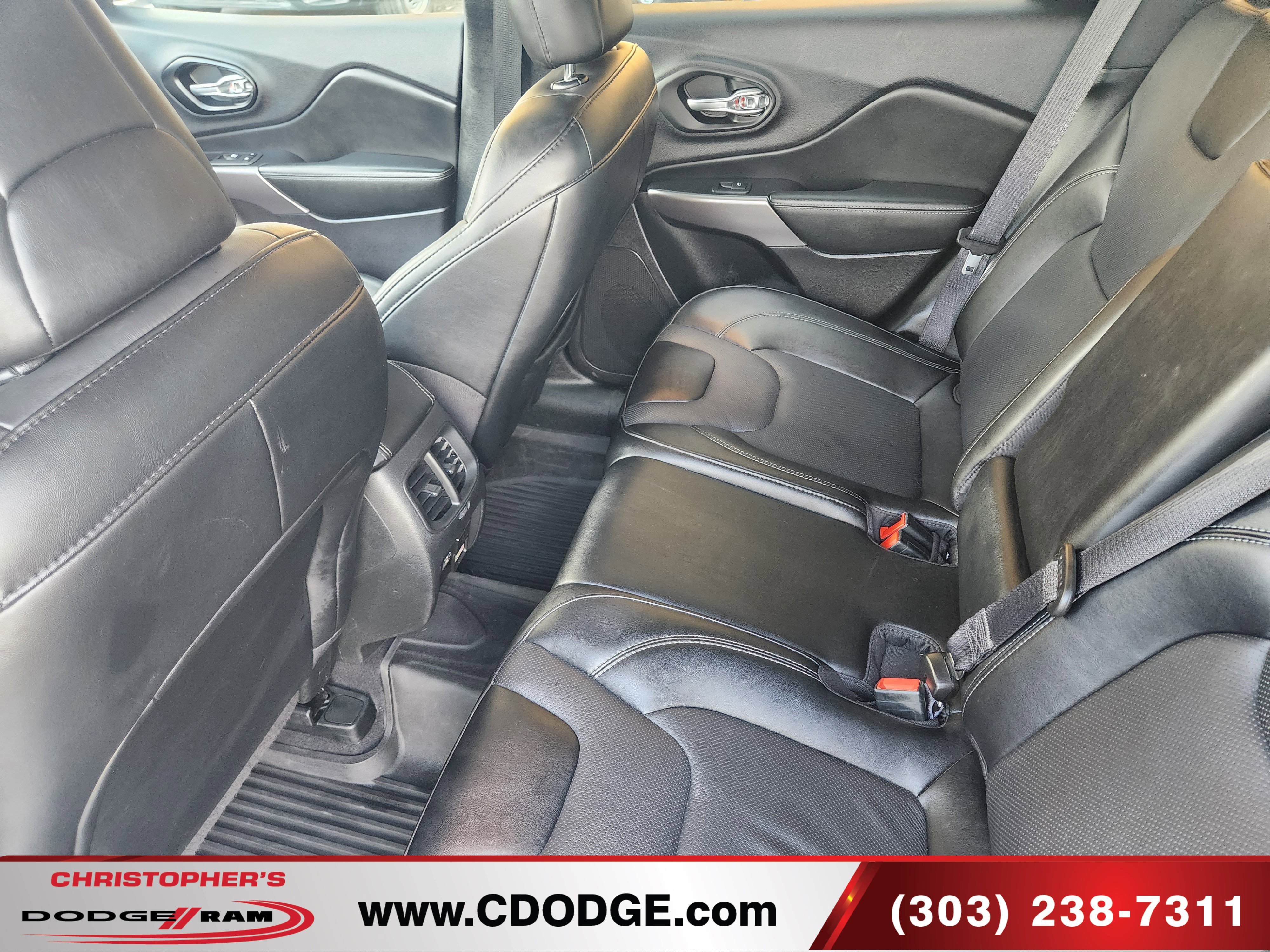 Used 2022 Jeep Cherokee Latitude Lux w/ Sun & Sound Group image 11