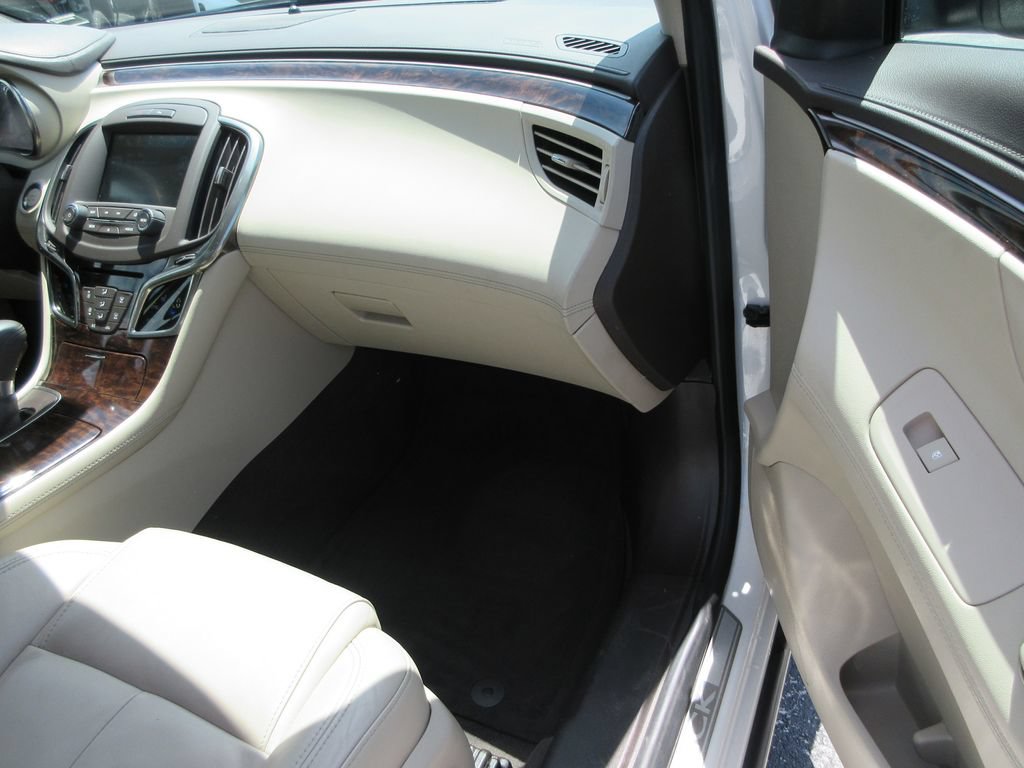 Certified 2014 Buick LaCrosse Leather FWD image 17