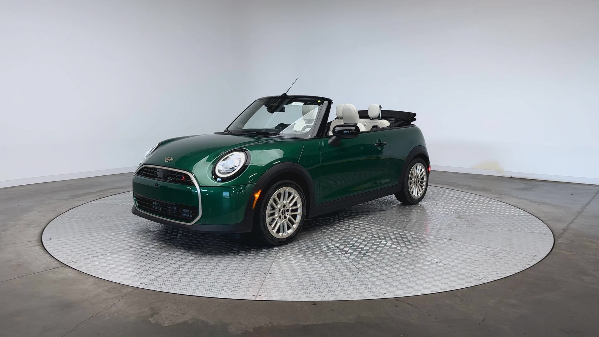 New 2026 MINI Cooper S FWD image 4