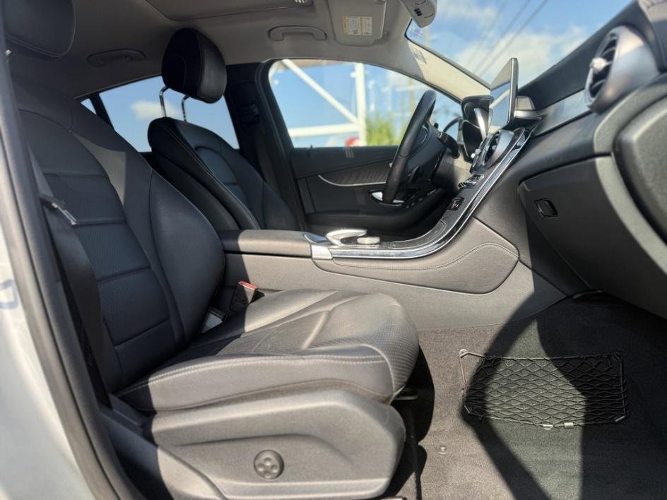 Used 2017 Mercedes-Benz GLC 300 4MATIC Coupe image 21