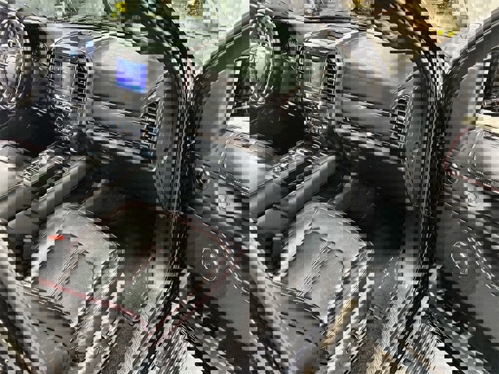 Used 2021 Ford Expedition Limited image 34