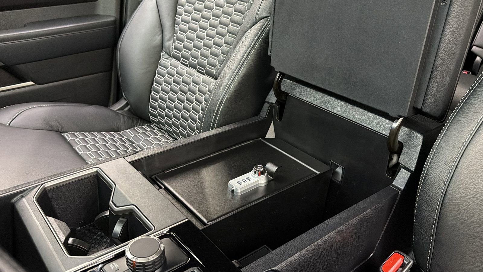 Used 2025 Toyota Tundra SR5 w/ SR5 Convenience Package image 34