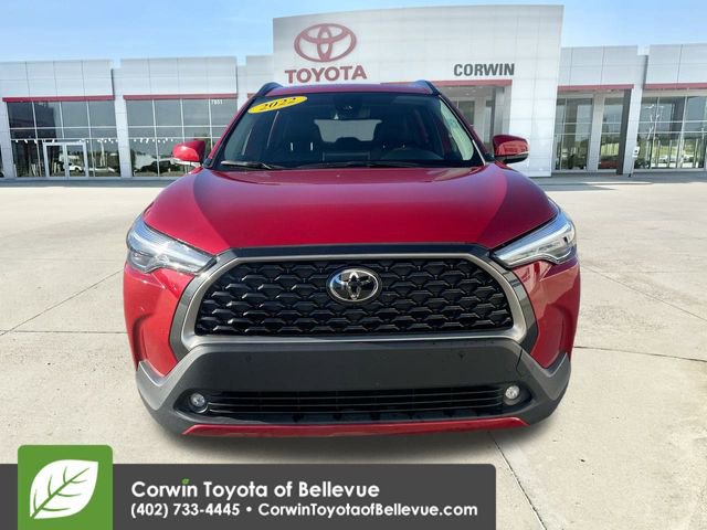 Certified 2022 Toyota Corolla Cross XLE image 3