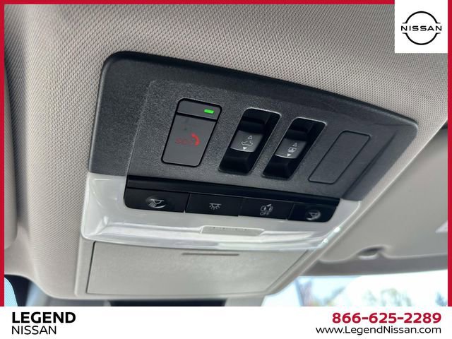 Used 2023 Nissan Rogue SV w/ SV Premium B Package image 30