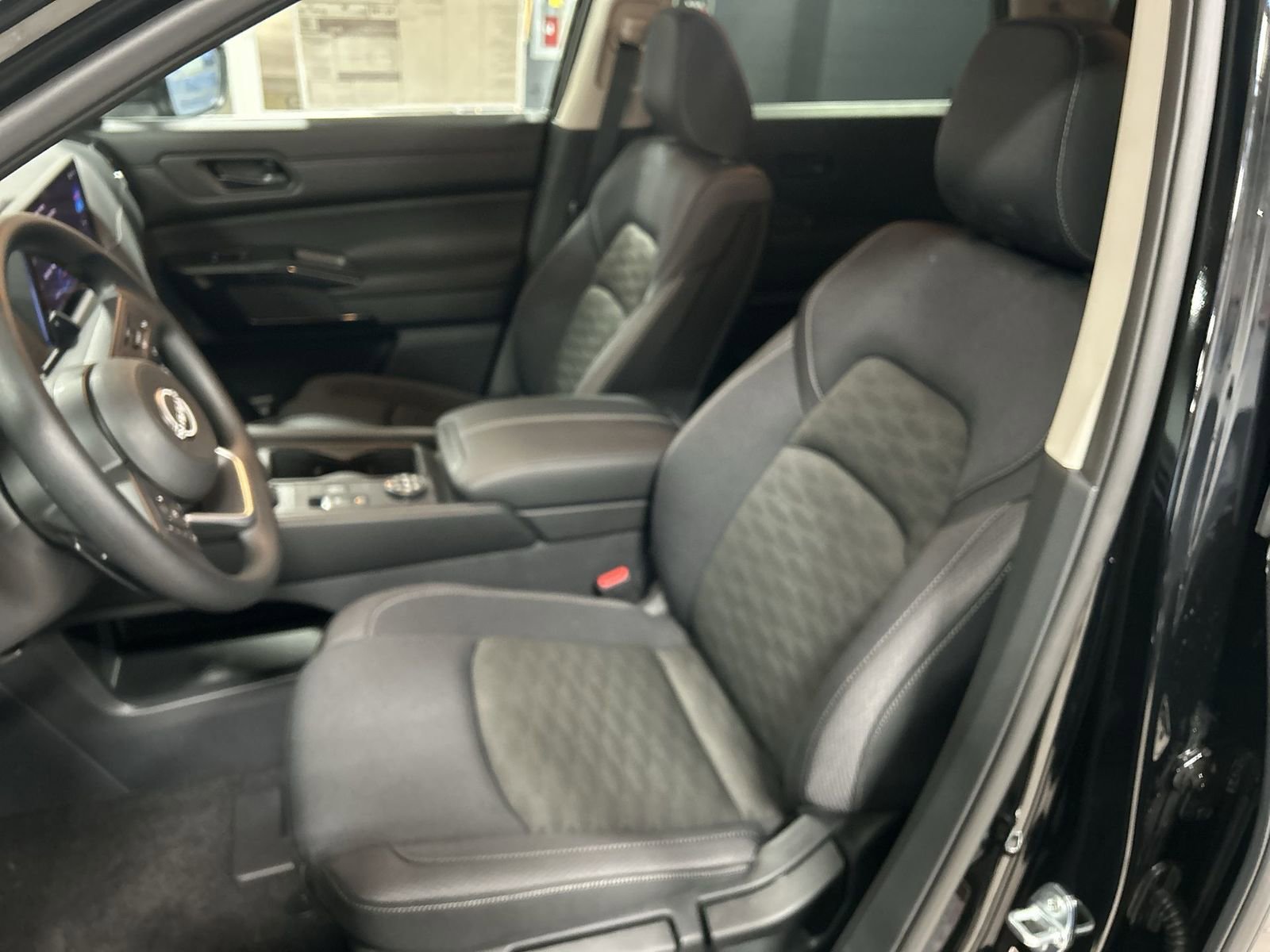 New 2026 Nissan Pathfinder S image 22