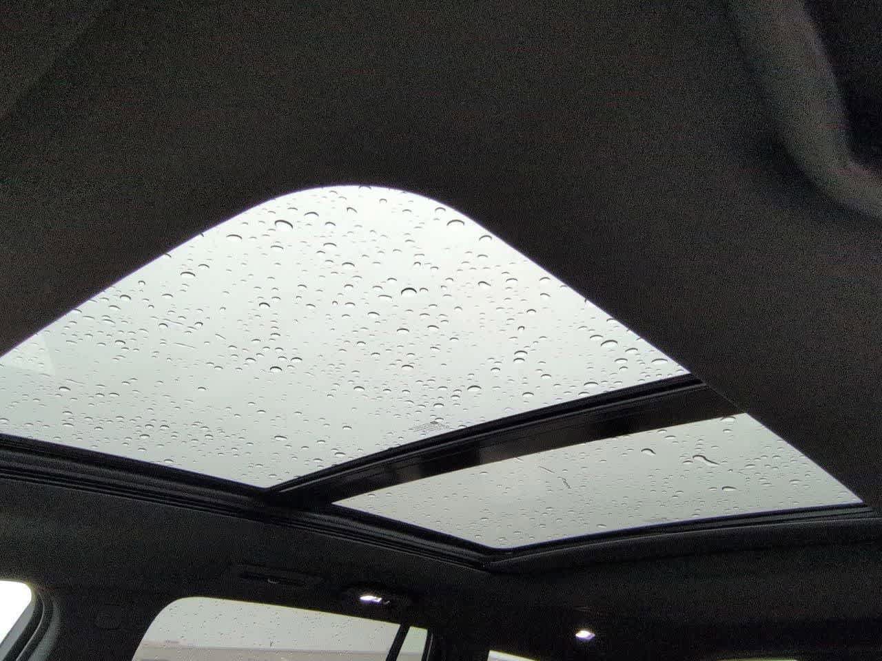 Used 2025 Cadillac XT6 Sport w/ LPO, Floor Liner Package image 19